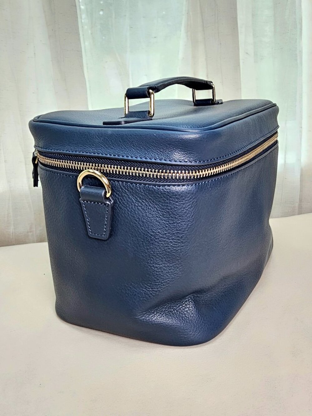 Leatherology XL Train Case Navy Blue Full Grain Leather Cosmetic Bag NWOT - Picture 2 of 14